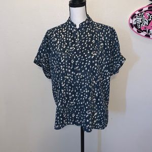 Ann Taylor petite green speckled pleated short sleeve blouse